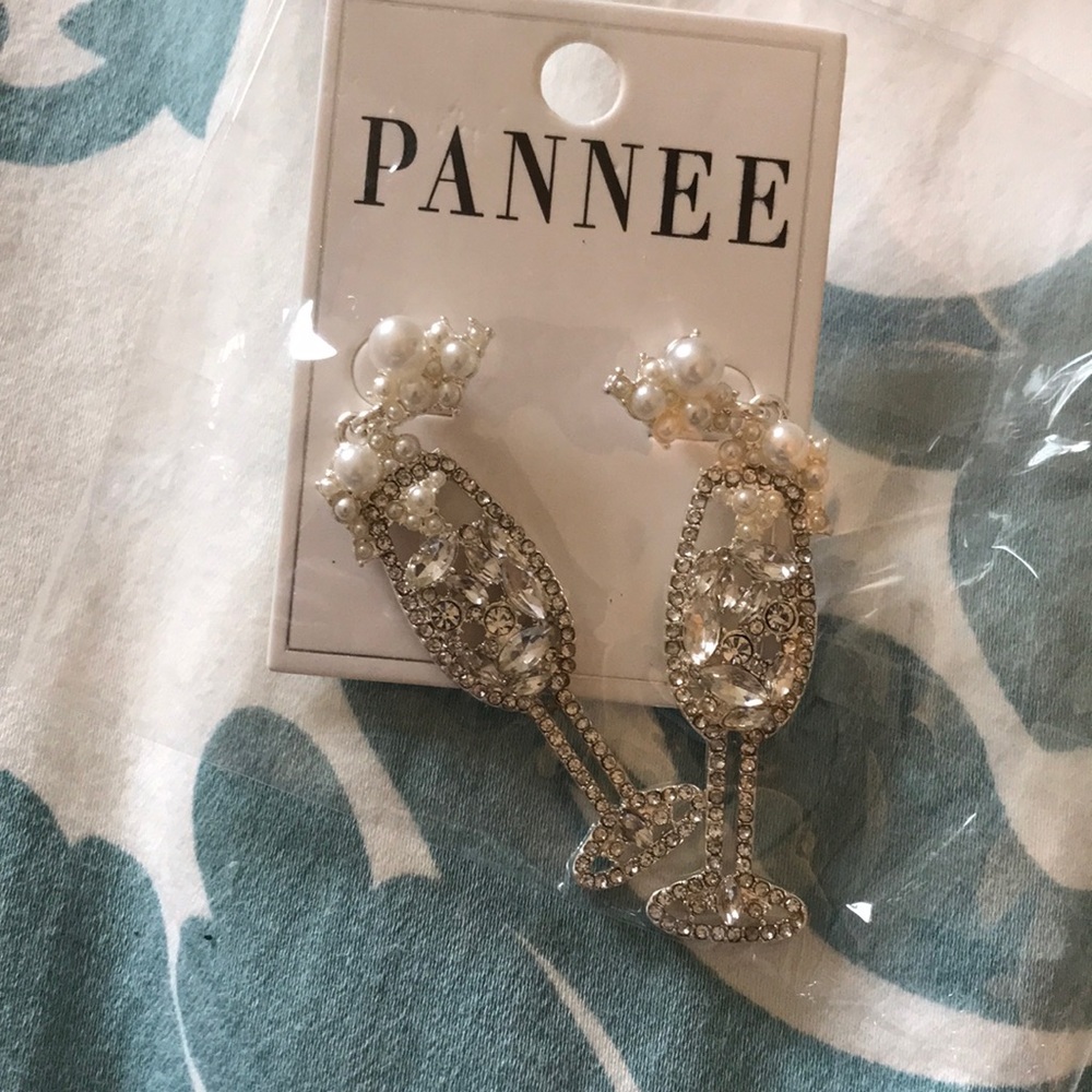 Pannee champagne earrings NWT